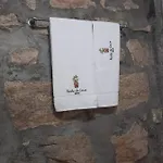 Ninho Do Corvo Da Urgueira
