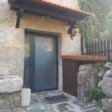 בקתה Ninho Do Corvo Da Urgueira Urgueira (Aveiro)